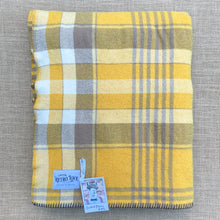 Load image into Gallery viewer, Cosy Mustard SINGLE/THROW New Zealand Pure Wool Blanket
