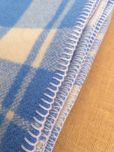 Load image into Gallery viewer, Stunning Super Soft SINGLE New Zealand Pure Wool Blanket
