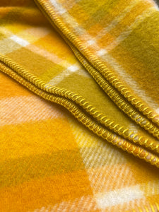 Ultra Thick & Soft Retro Golds Extra Large SINGLE NZ Wool blanket