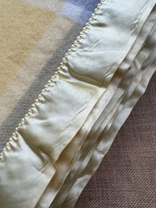 Super Thick and Fluffy Onehunga Princess DOUBLE/QUEEN NZ Wool Blanket
