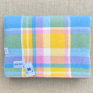 Carnival of Colours! QUEEN New Zealand Pure Wool Blanket.