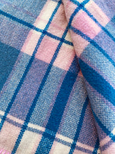 Load image into Gallery viewer, Pink &amp; Blue Ready-to-Go SINGLE New Zealand Wool Blanket
