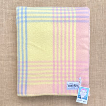 Load image into Gallery viewer, Extra Thick Pastel SINGLE Pure New Zealand Wool Blanket
