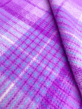 Load image into Gallery viewer, Extra Thick Fuchsia &amp; Turquoise QUEEN New Zealand Wool Blanket

